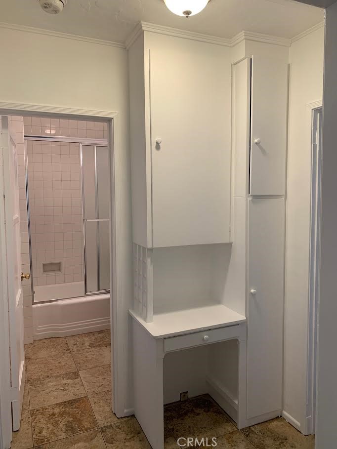 10402 Mcclemont Avenue Property Photo 15