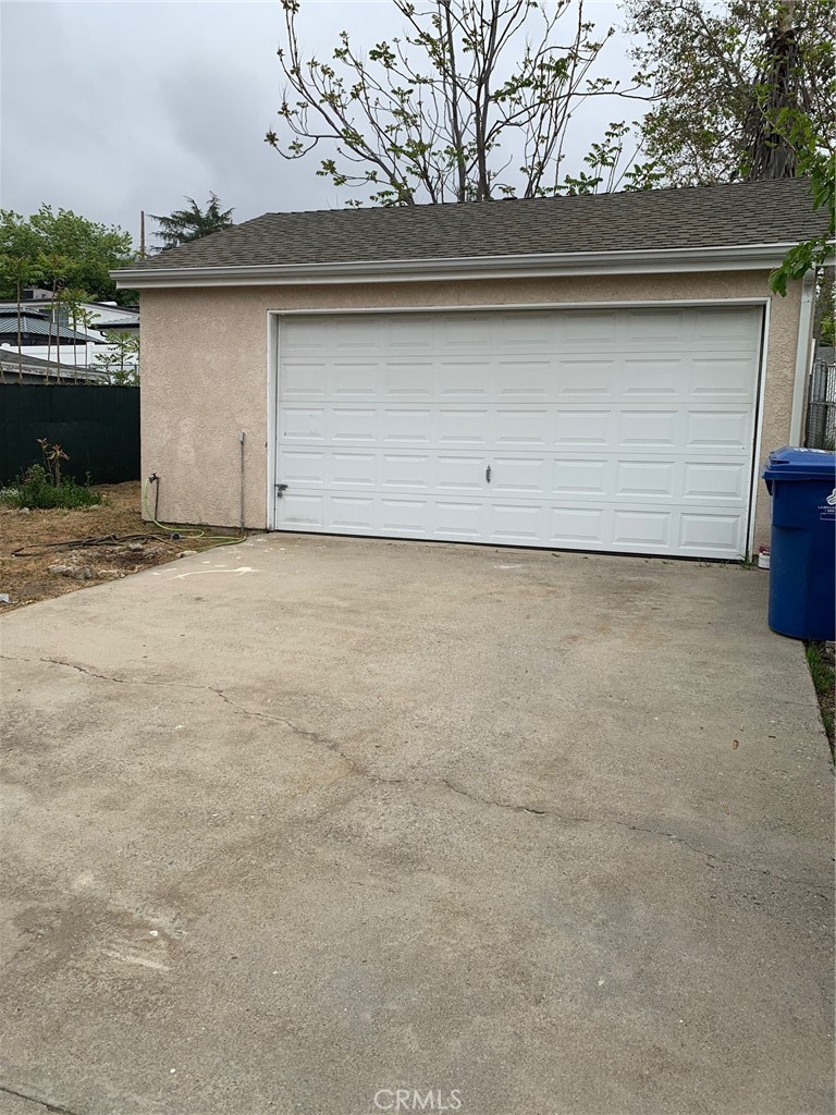 10402 Mcclemont Avenue Property Photo 21