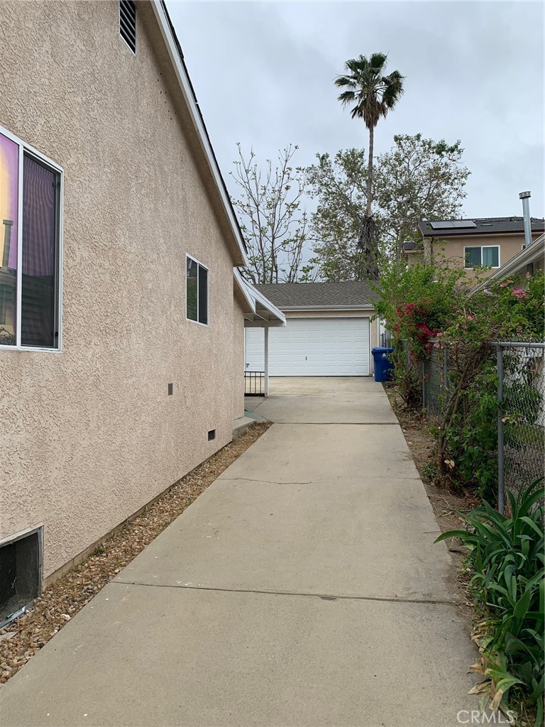 10402 Mcclemont Avenue Property Photo 23