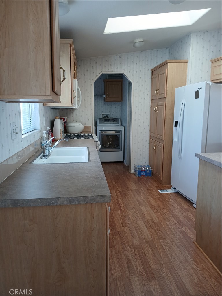 28 Dover Property Photo 4