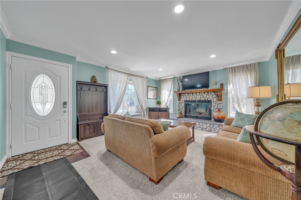 700 Booth Way Property Photo 6