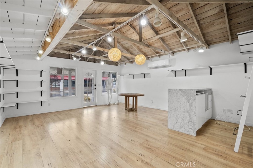 4913 Topanga Canyon Boulevard Property Photo 8