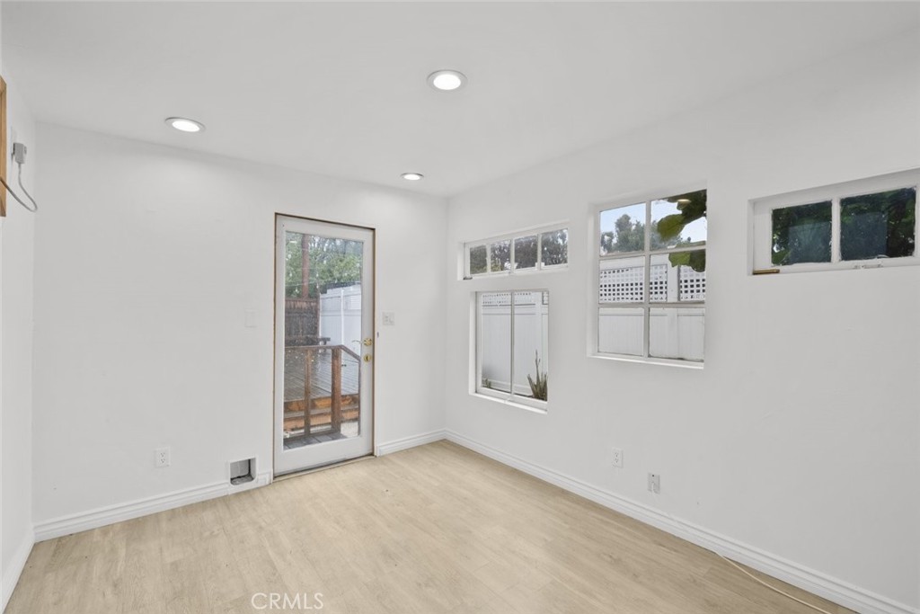 4913 Topanga Canyon Boulevard Property Photo 16