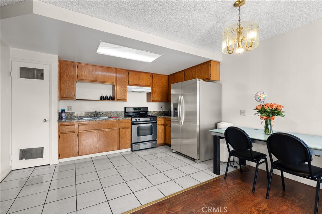 420 W Windsor Road Property Photo 15