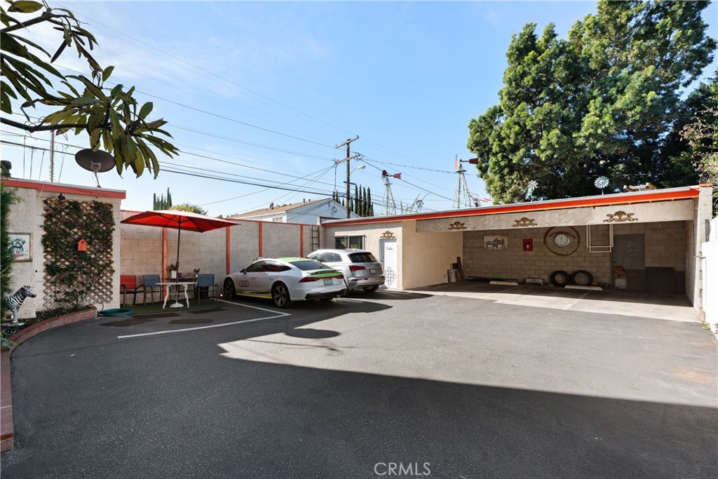 420 W Windsor Road Property Photo 18