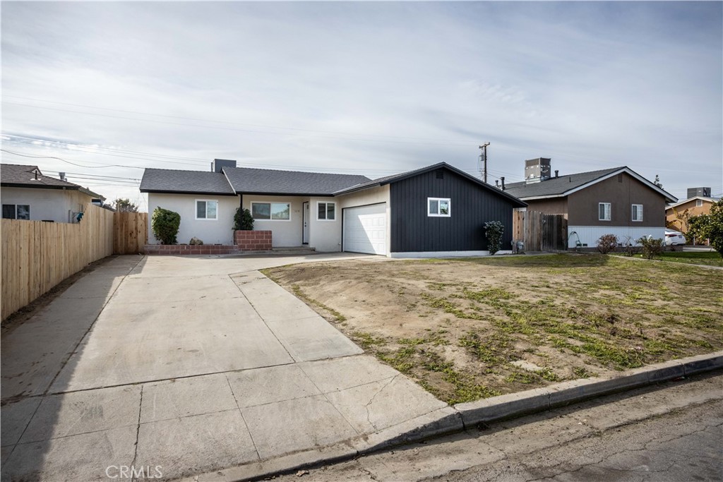 1215 Beryl Drive Property Photo 1