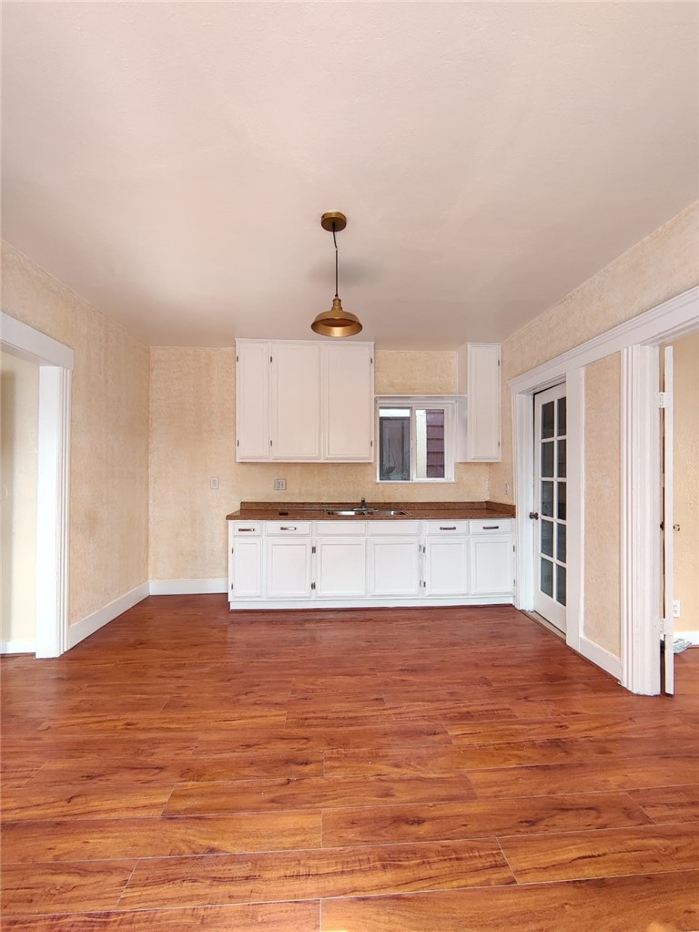 1946 New England St 1/2 Property Photo 14