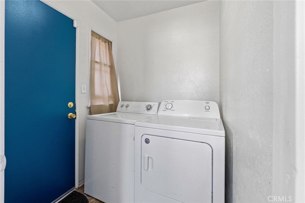 703 W Avenue H8 Property Photo 21