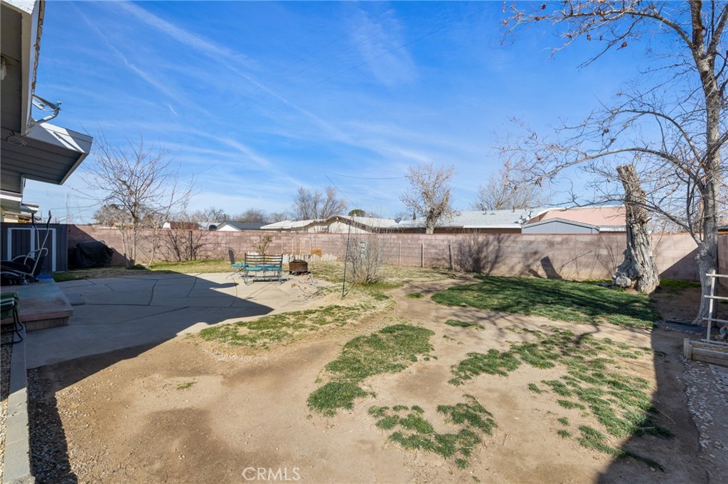 703 W Avenue H8 Property Photo 27