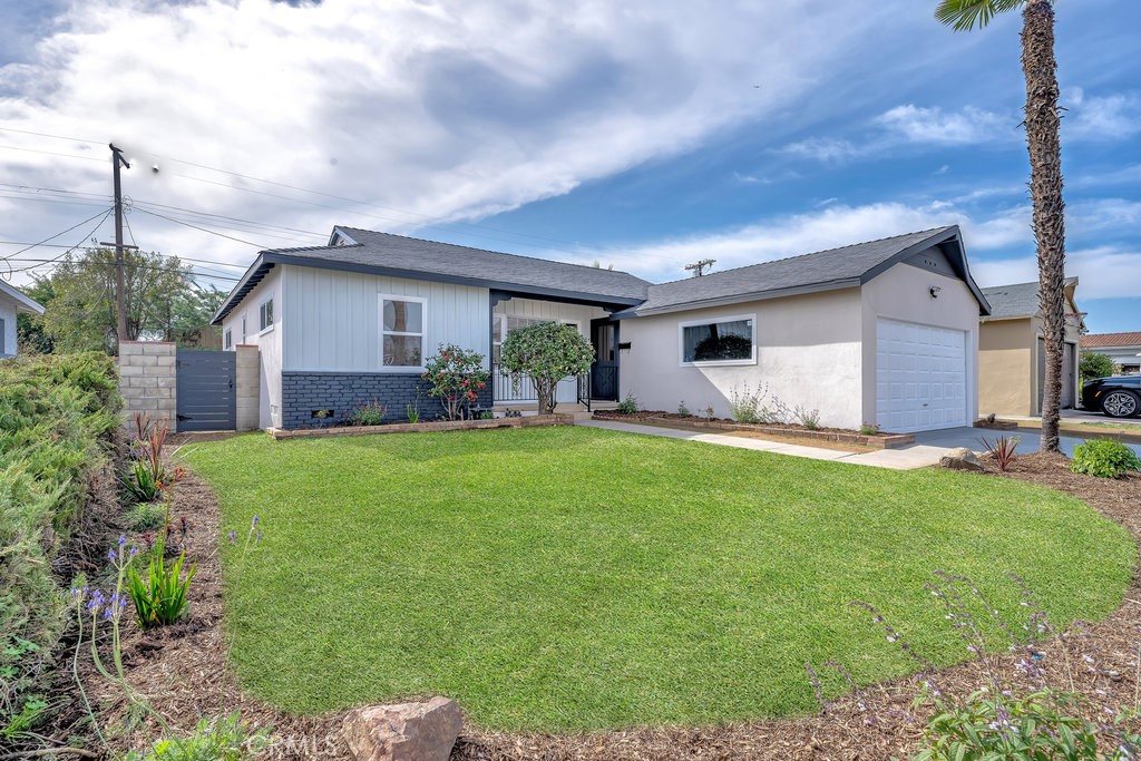 9137 Bartee Avenue Property Photo