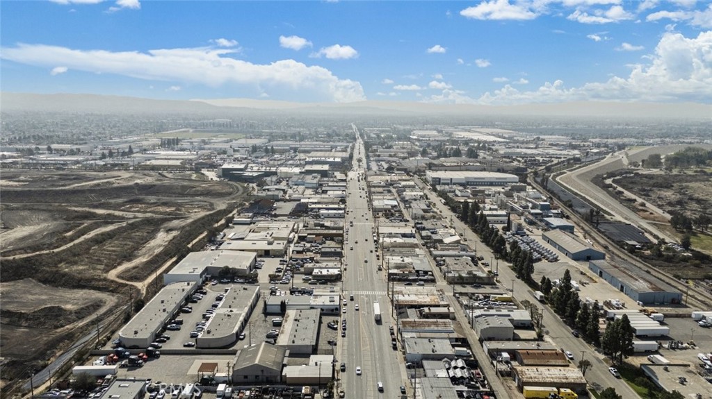 1535 W Mckinley Street Property Photo 4