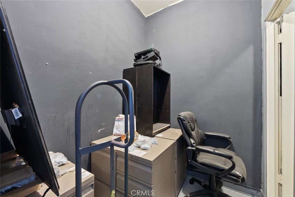 1535 W Mckinley Street Property Photo 27
