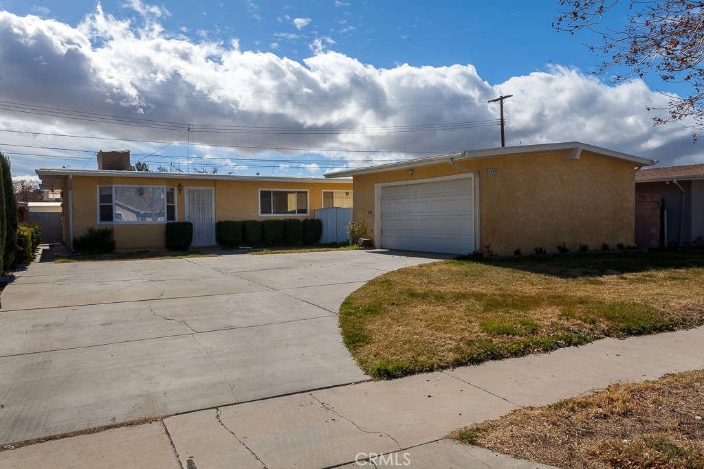 1120 W Avenue H6 Property Photo 1