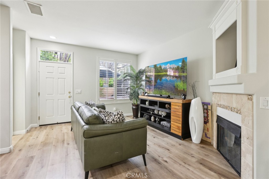 25781 Perlman Place B Property Photo
