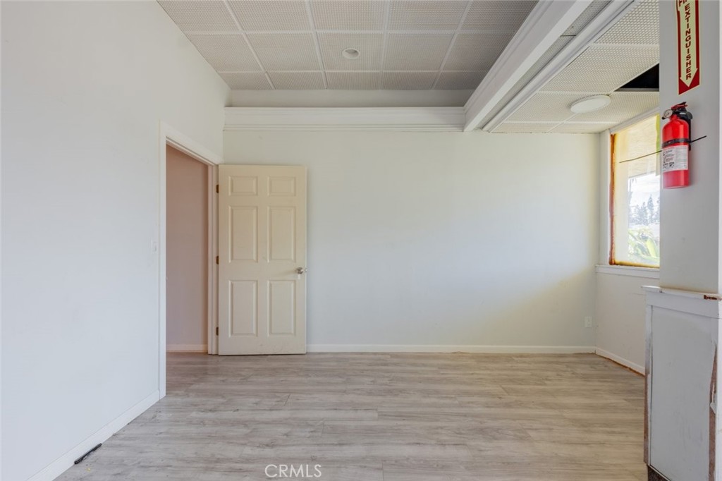 16955 Sherman Way Property Photo 18