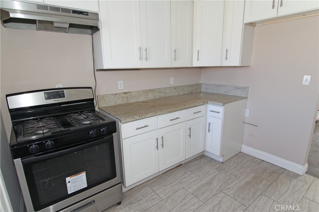 9258 Elm Avenue Property Photo 5