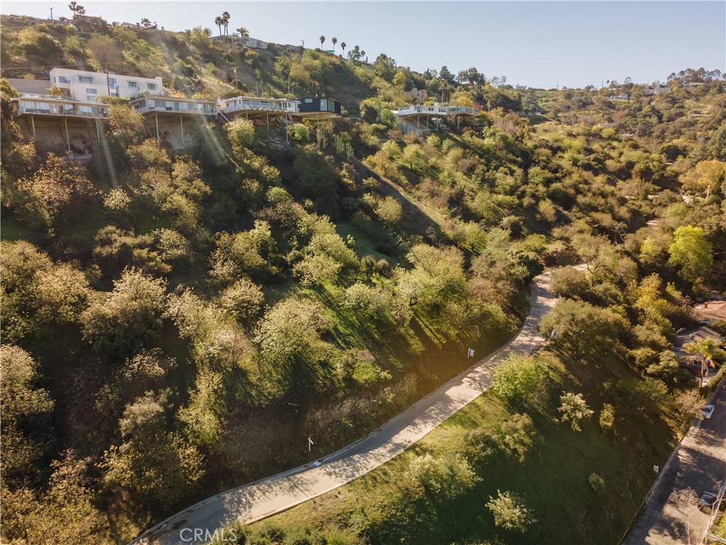 3732 N Knobhill Drive Property Photo