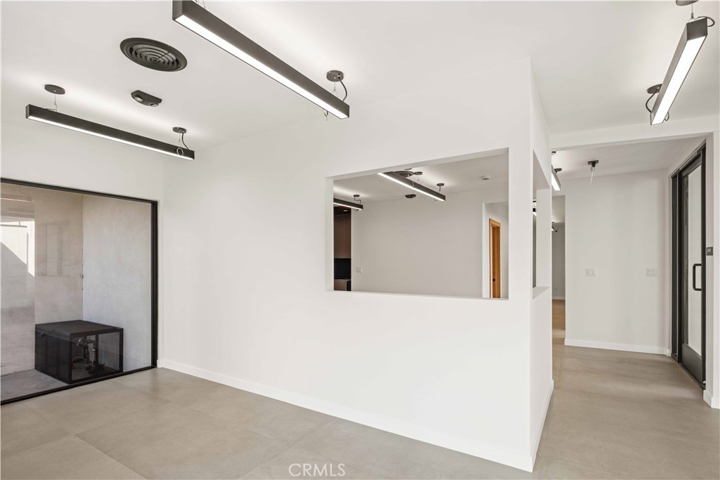 8809 Sunland Boulevard Property Photo 3
