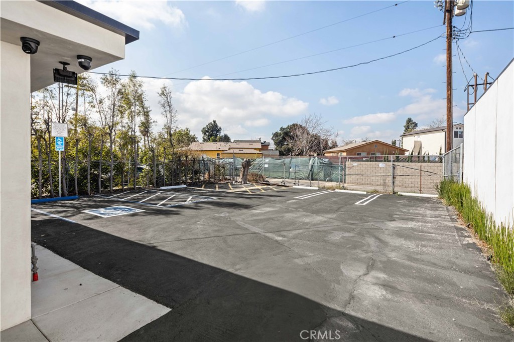 8809 Sunland Boulevard Property Photo 19