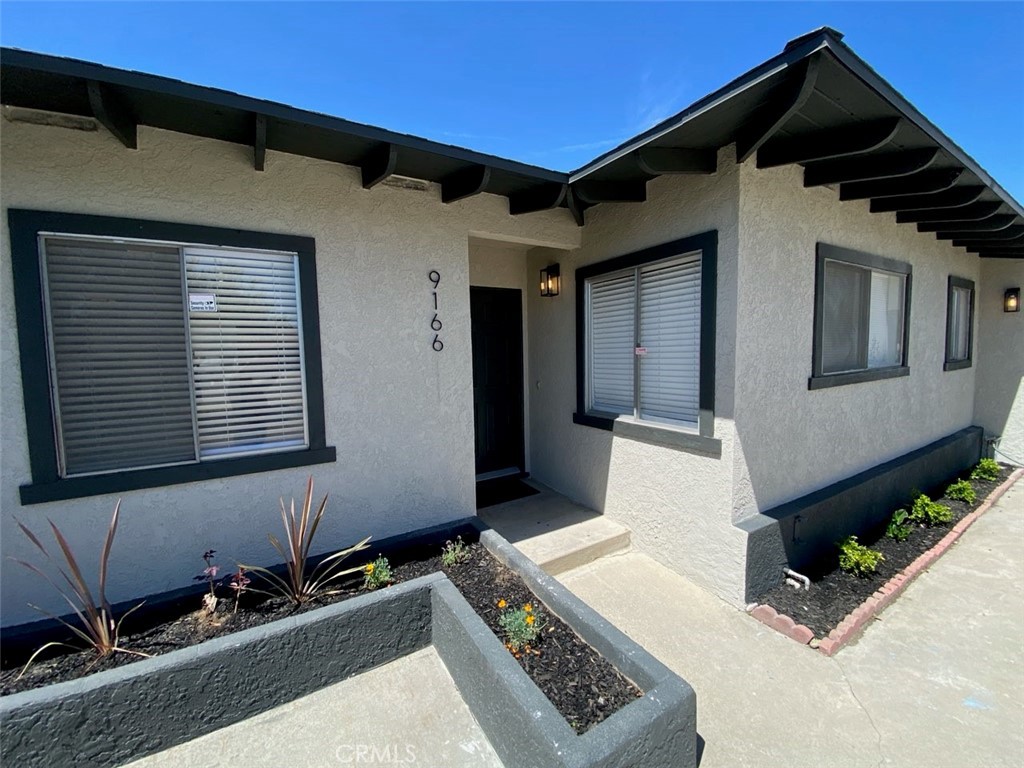 9166 Tamarind Ave. Property Photo 1