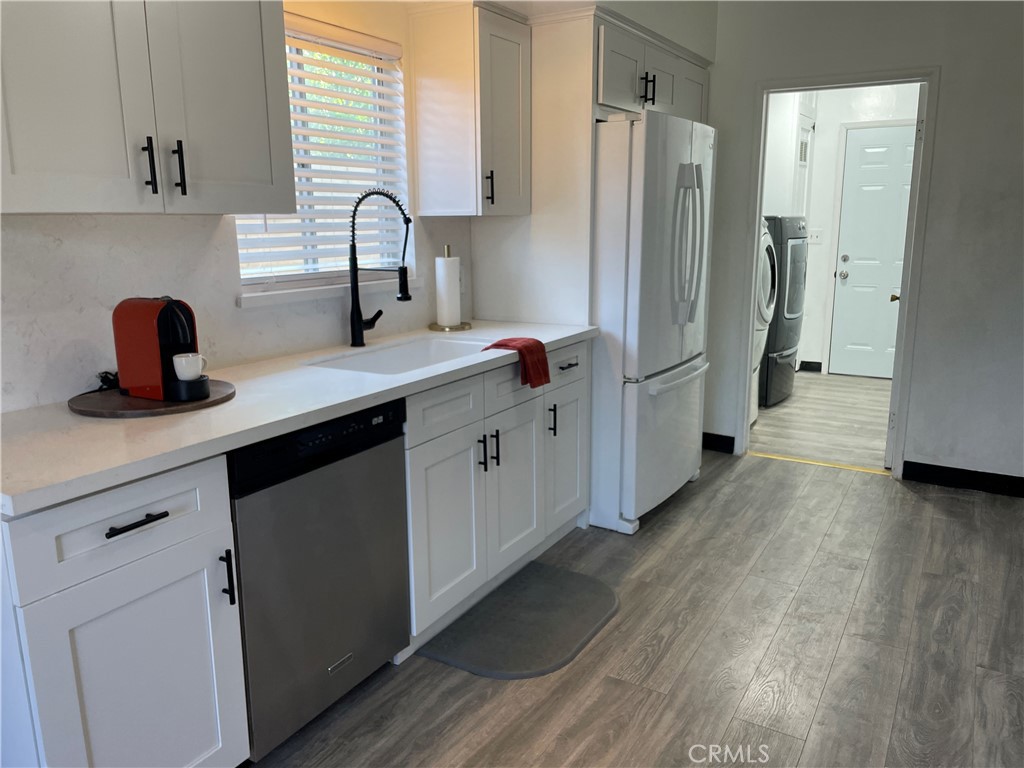 9166 Tamarind Ave. Property Photo 2