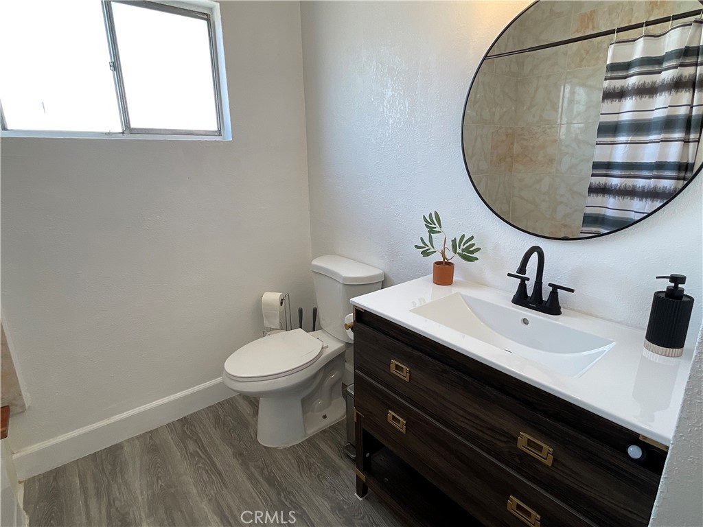 9166 Tamarind Ave. Property Photo 6