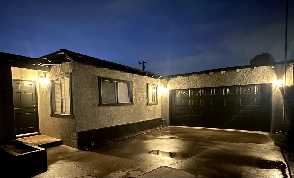 9166 Tamarind Ave. Property Photo 11