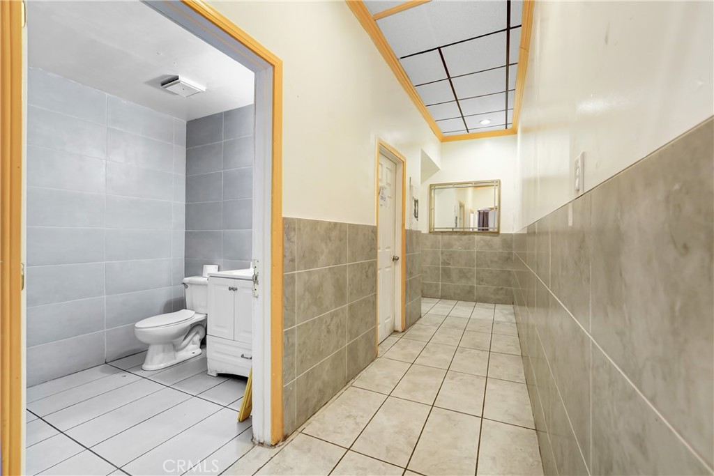 10110 Topanga Canyon Boulevard Property Photo 15