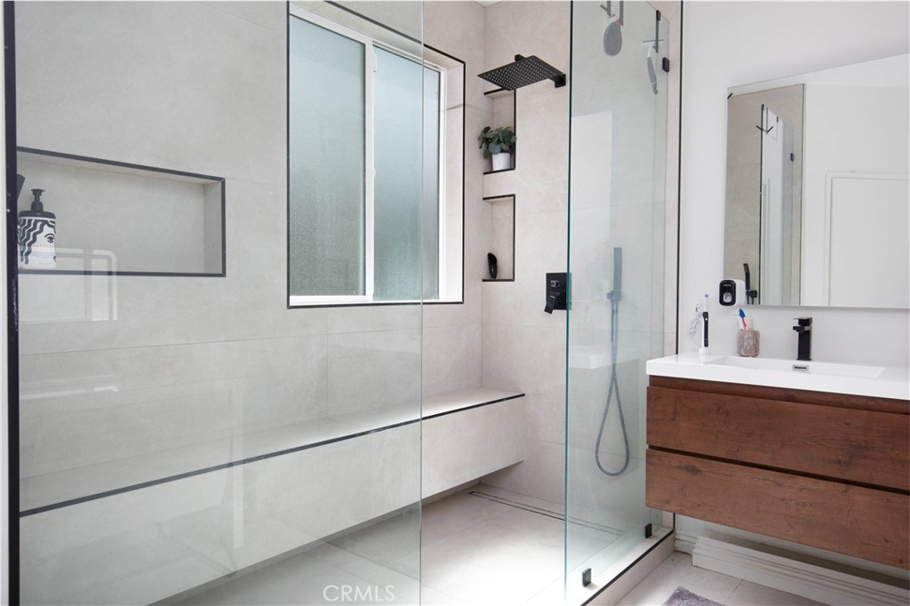 1258 W Avenue H6 Property Photo 1