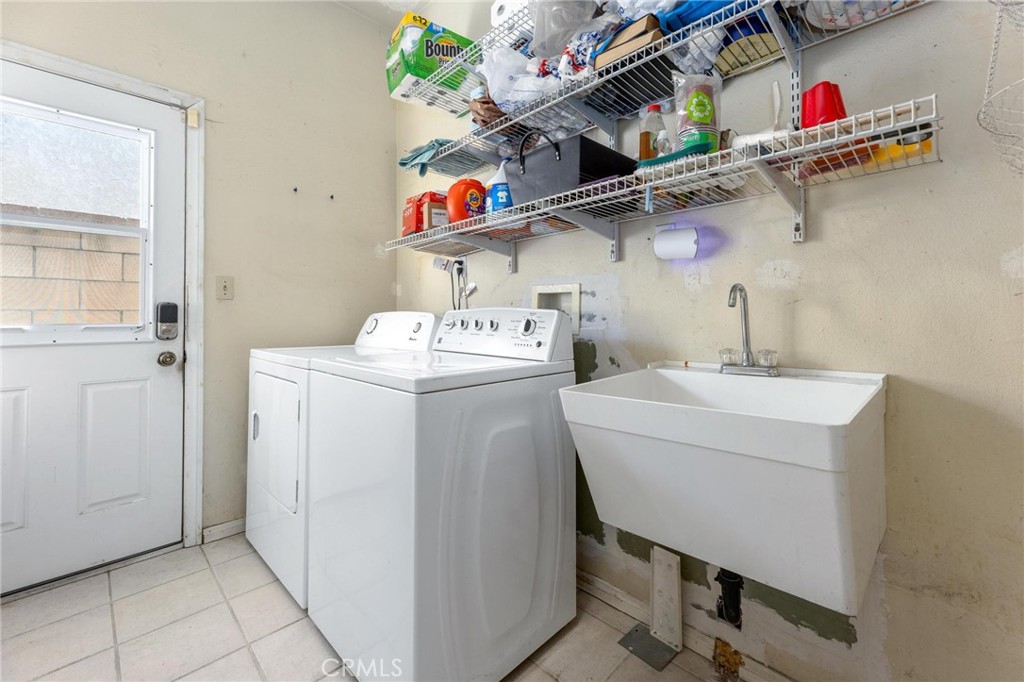 19046 Schoenborn Street Property Photo 30
