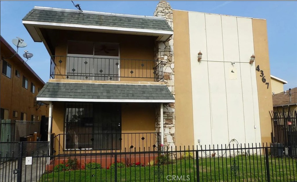 4367 W 142nd Street Property Photo