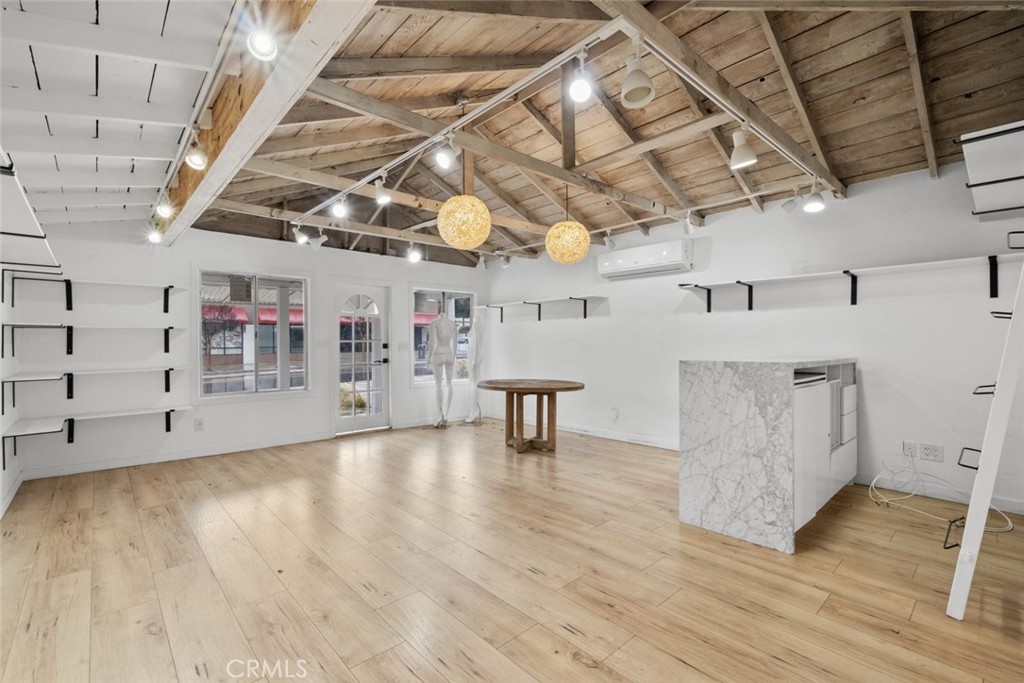 4913 Topanga Canyon Boulevard Property Photo 8