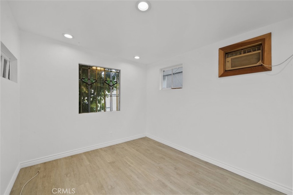 4913 Topanga Canyon Boulevard Property Photo 17