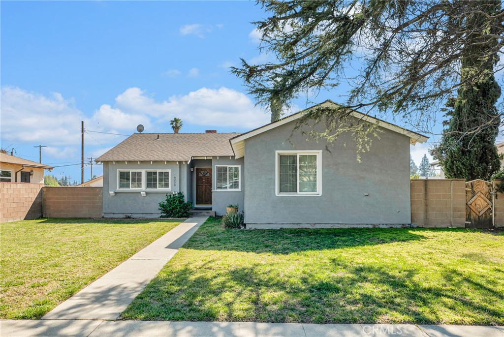 16228 San Fernando Mission Boulevard Property Photo 1