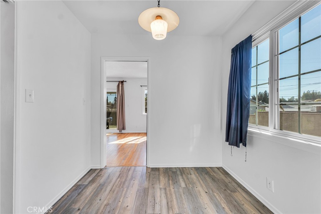 16228 San Fernando Mission Boulevard Property Photo 17
