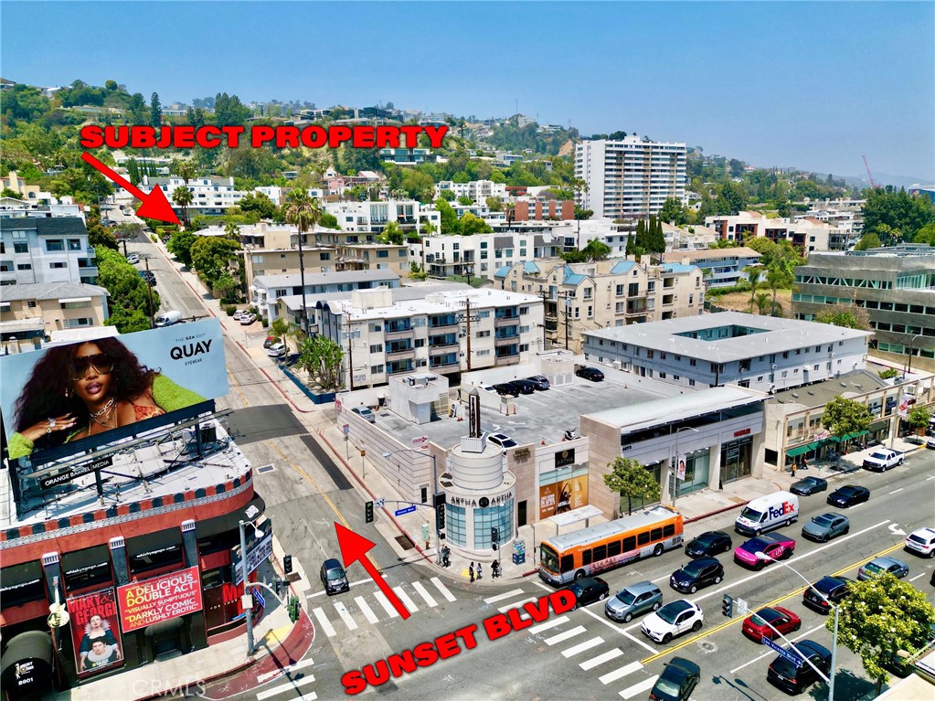 1204 N Clark Street Property Photo 2