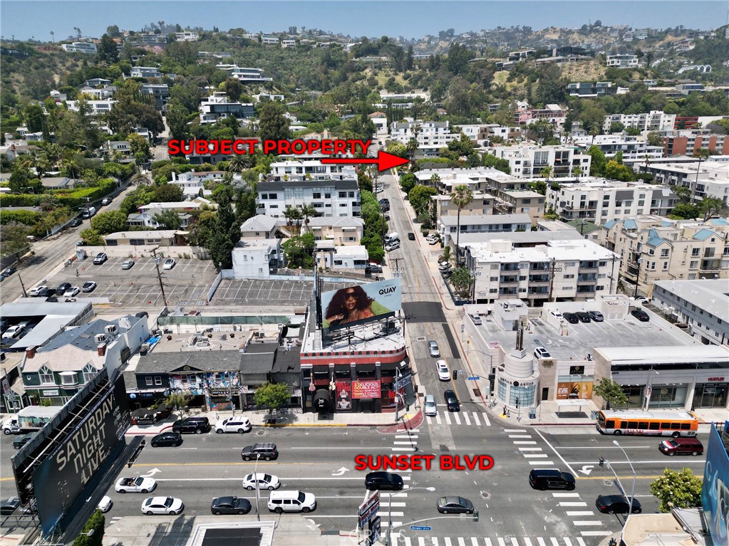 1204 N Clark Street Property Photo 17