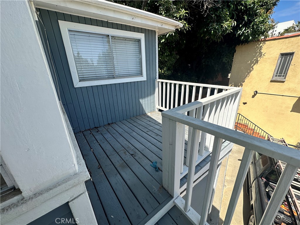 1204 N Clark Street Property Photo 20