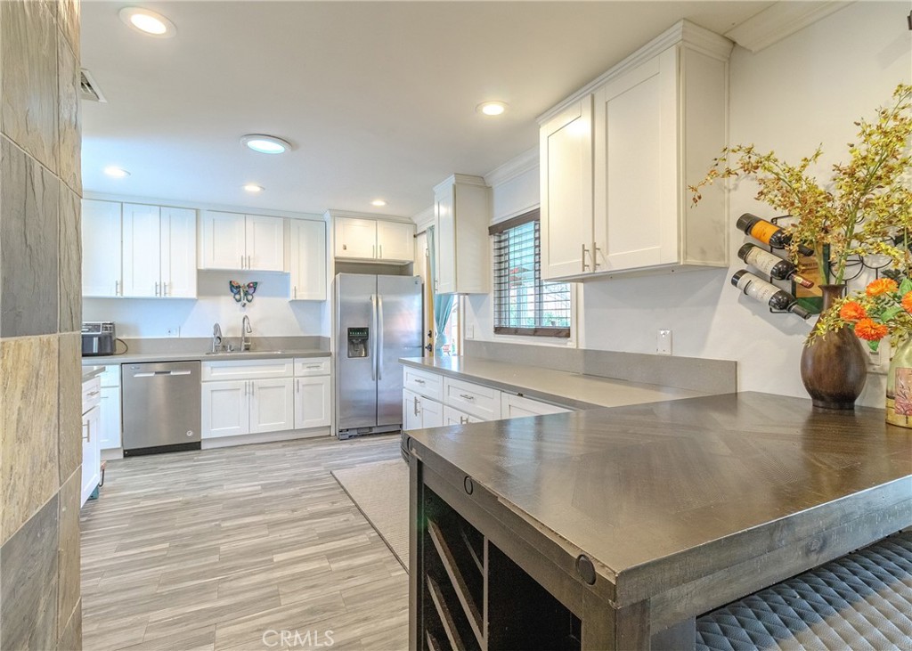 24 S La Salle Street Property Photo 10