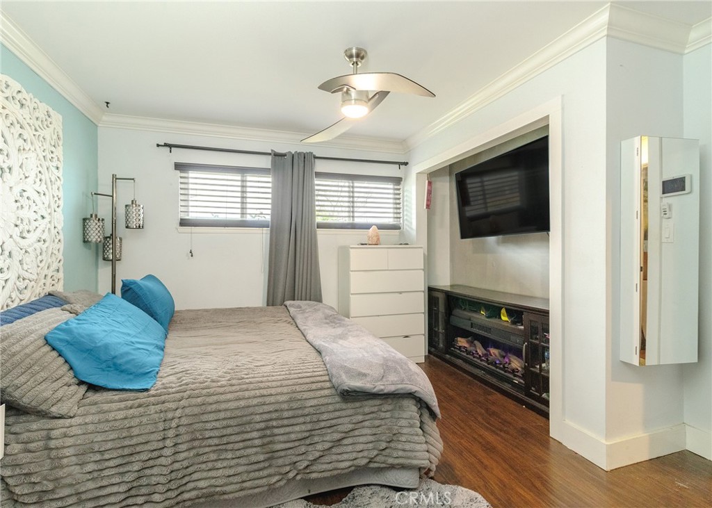 24 S La Salle Street Property Photo 16