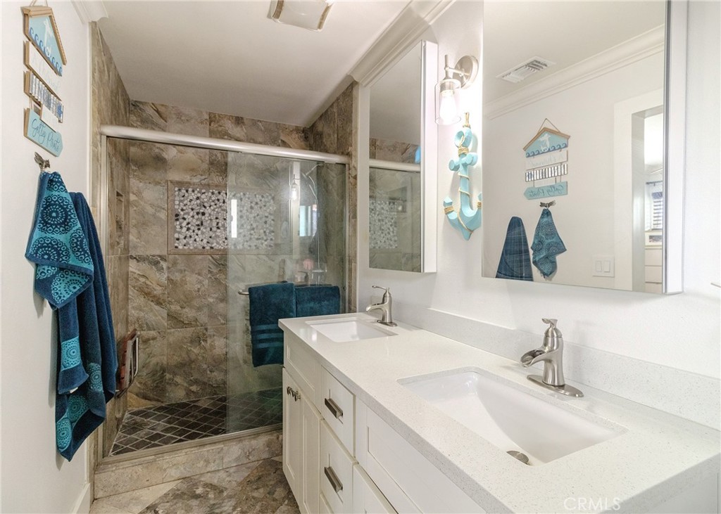 24 S La Salle Street Property Photo 19