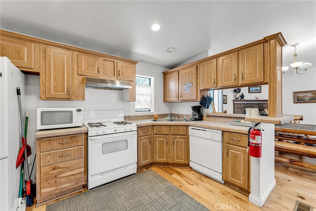1124 W Country Club Boulevard Property Photo 10
