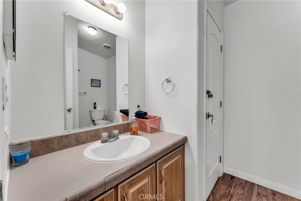 1124 W Country Club Boulevard Property Photo 16