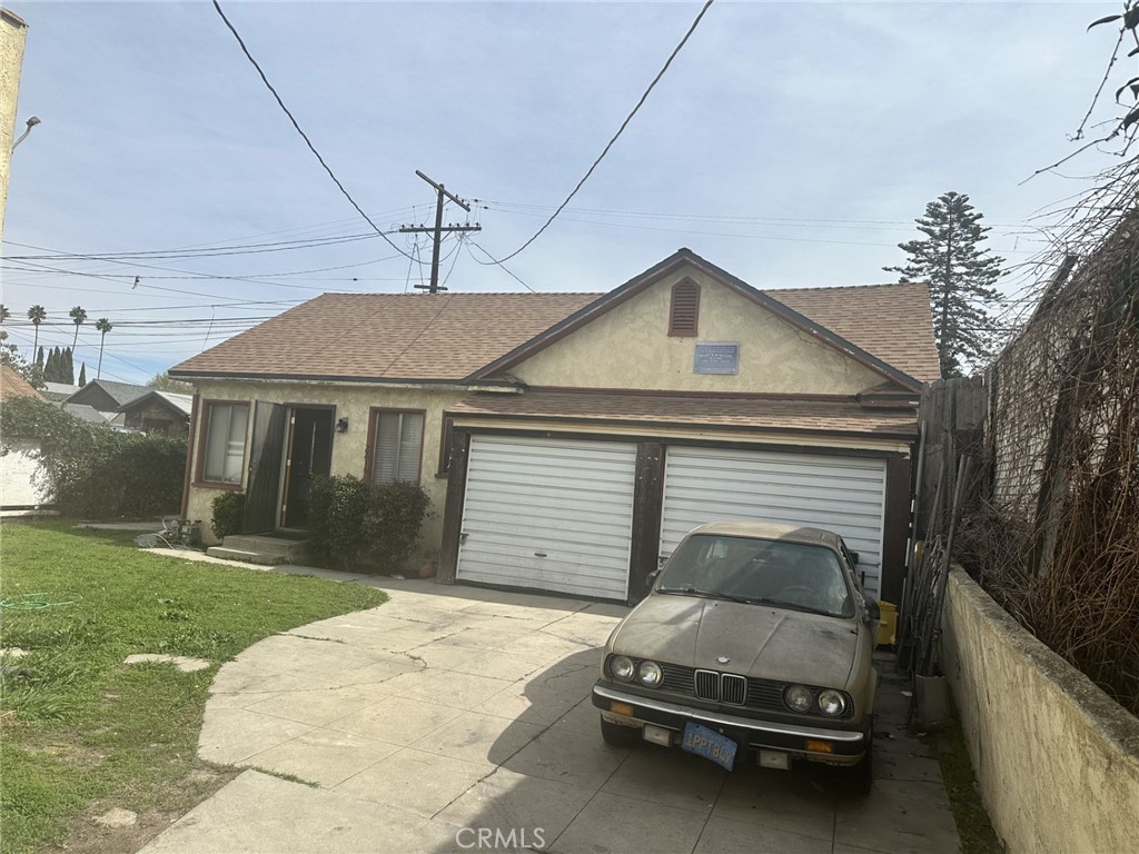 2212 9th Avenue Property Photo 3