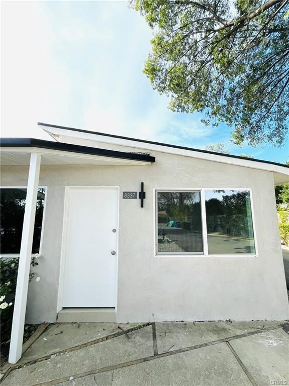 8337 White Oak Avenue Property Photo