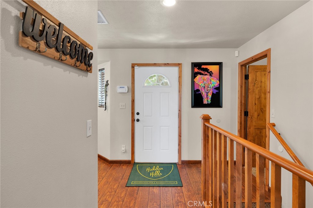28679 Shenandoah Drive Property Photo 4