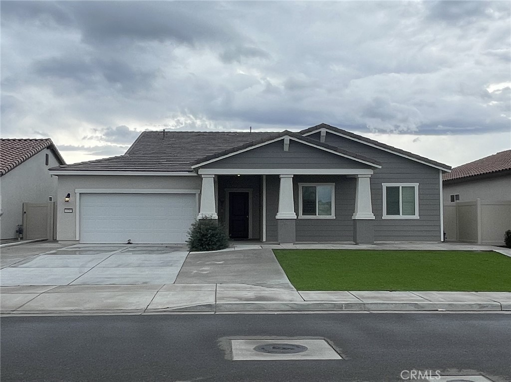 10305 Yukon River Avenue Property Photo