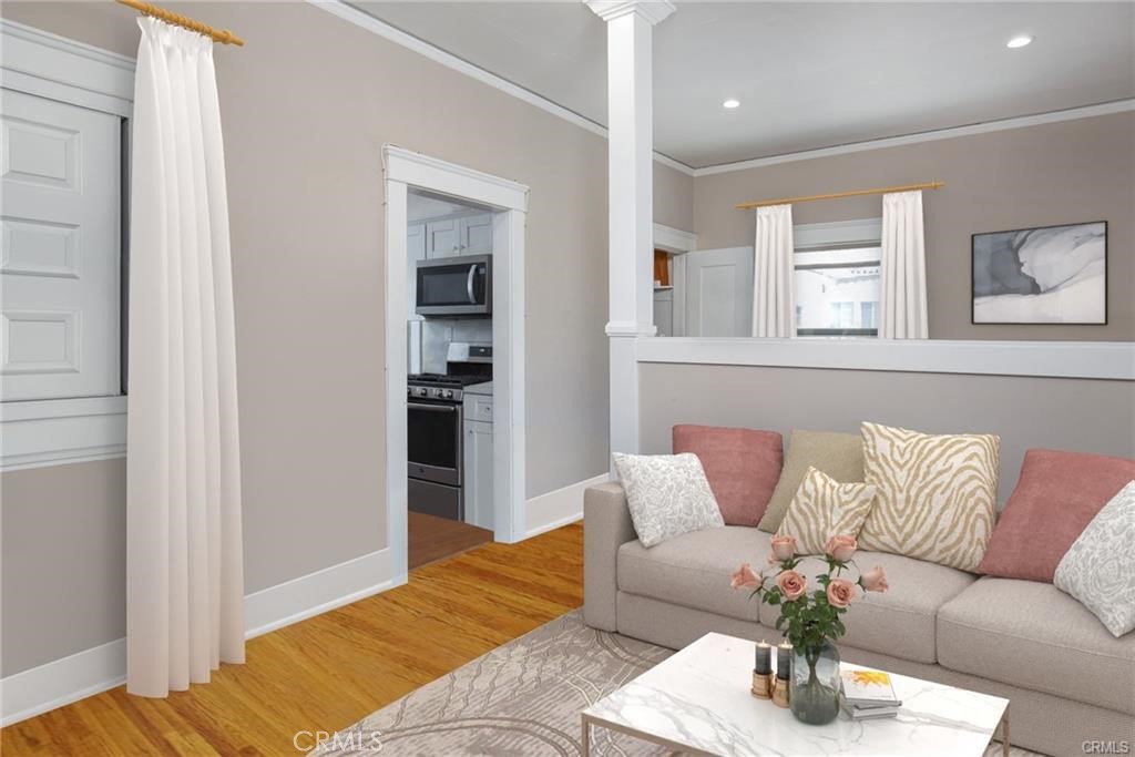 107 N Columbus Avenue A Property Photo