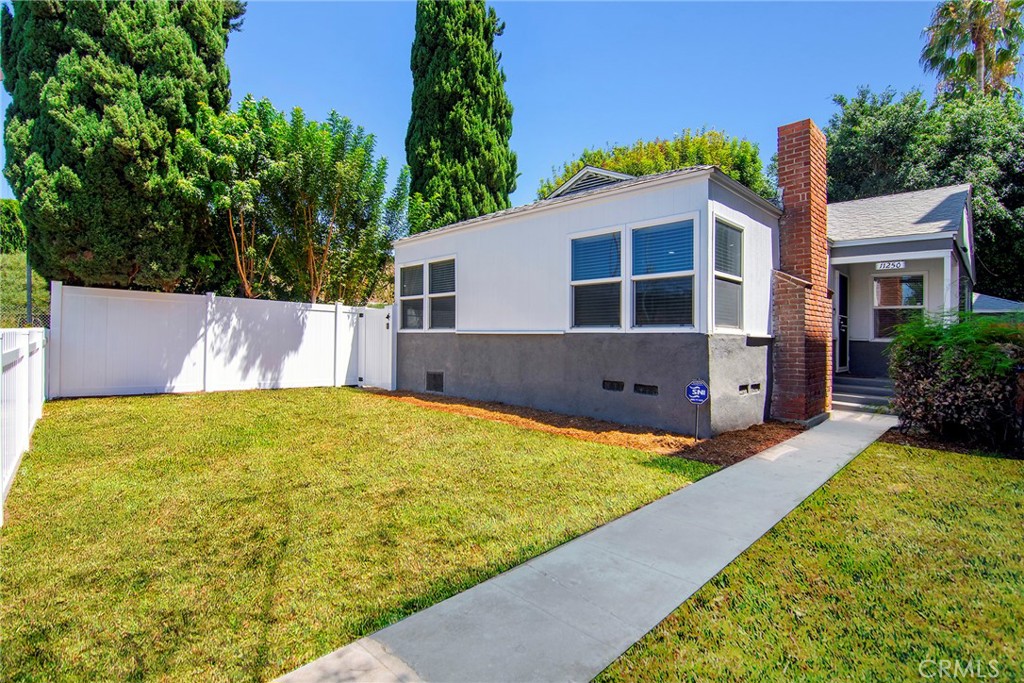 11250 Mississippi Avenue Property Photo