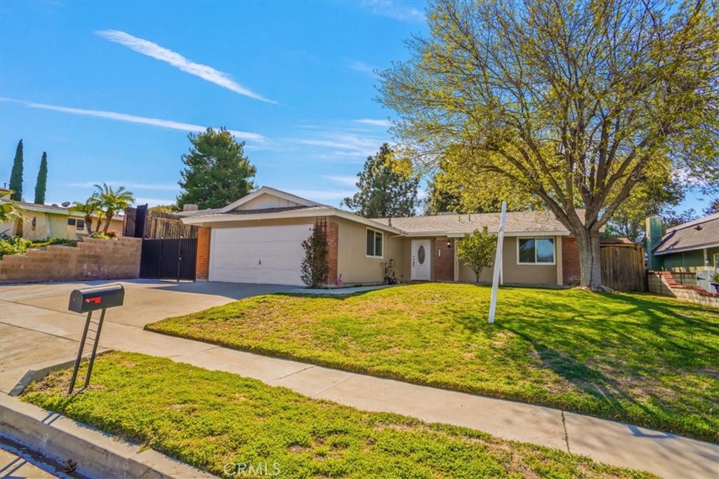 25715 Mountain Pass Road Property Photo